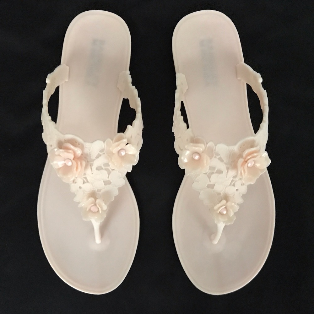 Badgley Mischka Bali Flip Flop Pink - Picture 2 of 6